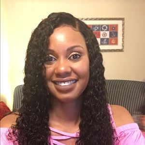 Meet your Posher, Ashley